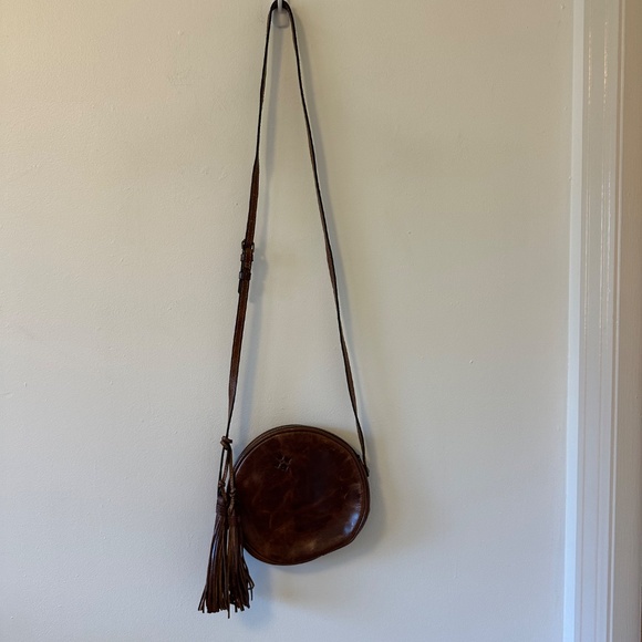 Patricia Nash Vintage Round Canteen Brown Leather Crossbody Handbag Purse - Picture 2 of 8